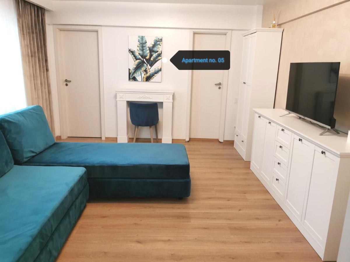 No 11 - Amarilia Apartment