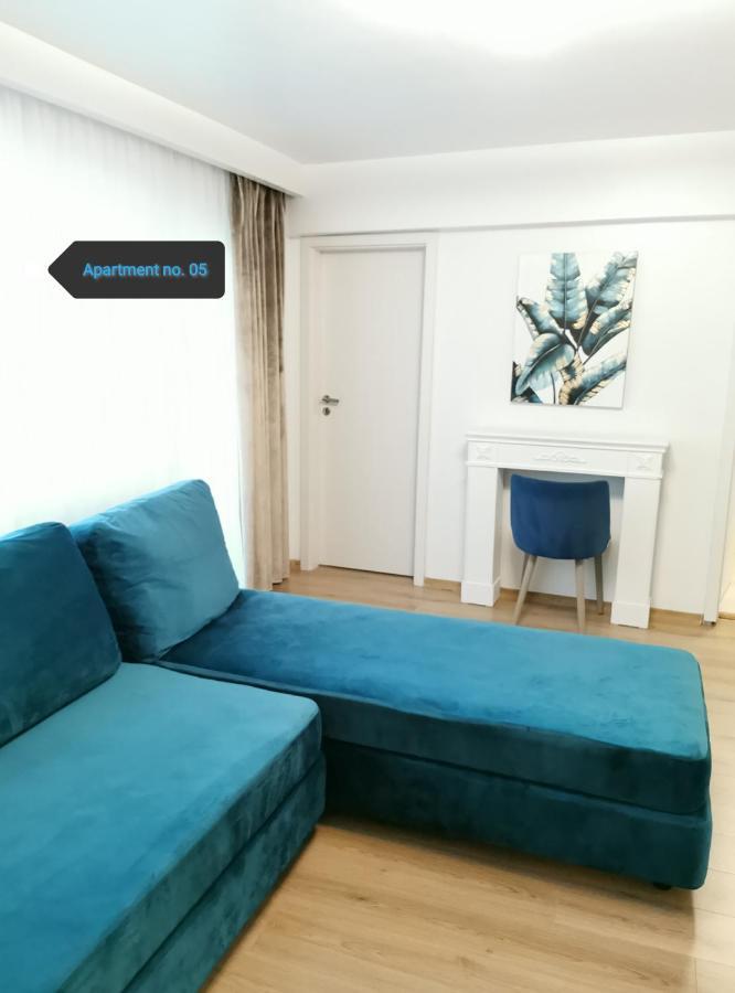 No 11 - Amarilia * Constanta